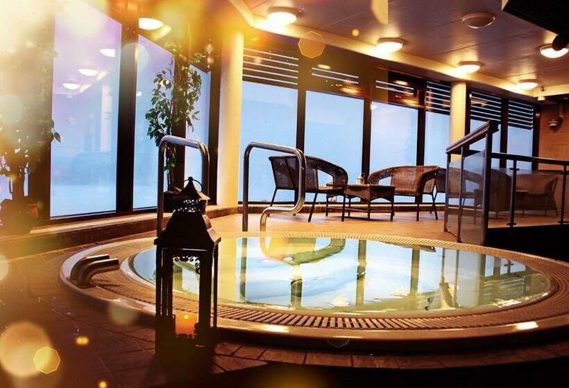 Ukkohalla Sky Cabin Glass Suite