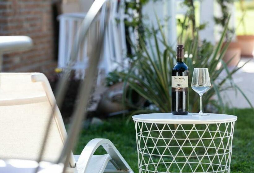 Nocleg ze śniadaniem Cantine Cipri Resort