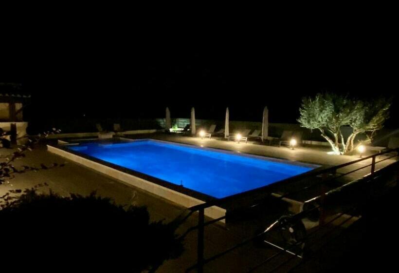 Bed and Breakfast Domaine De Calypso & Suites Adult Only