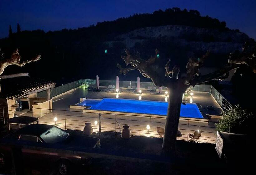 Bed and Breakfast Domaine De Calypso & Suites Adult Only