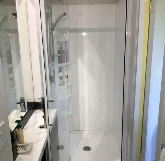 펜션 City Central Apartment – Modern, Private & Quiet