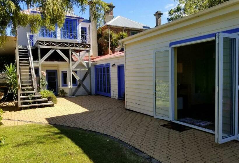 펜션 City Central Apartment – Modern, Private & Quiet