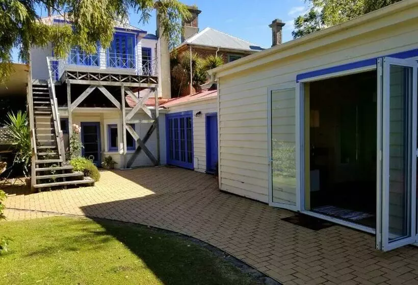 Majatalo City Central Apartment – Modern, Private & Quiet