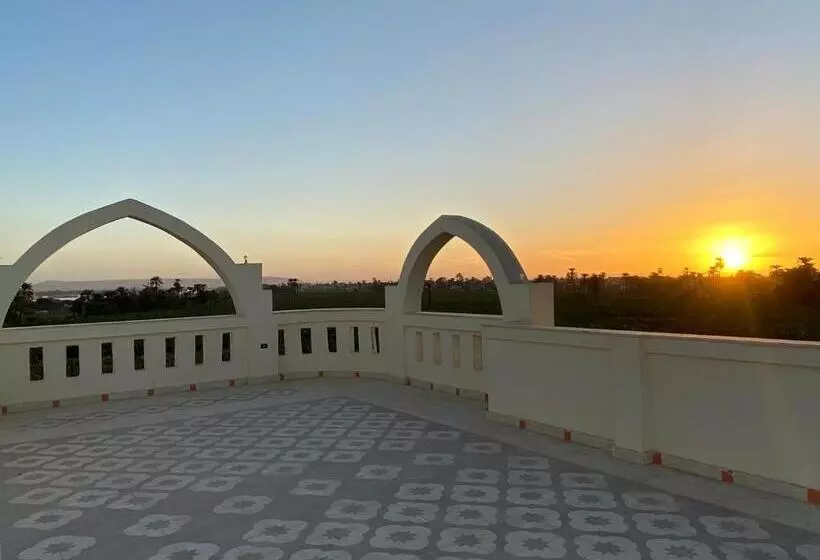 پانسیون Elsanosy Family Guest House   Luxor