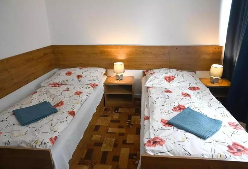 ペンション Penzión šariš