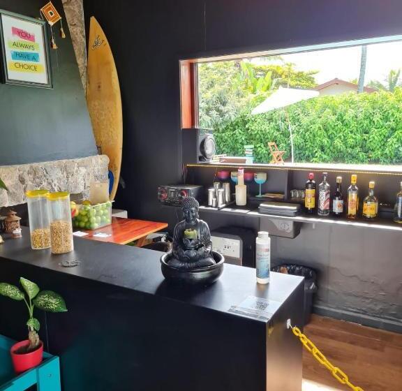 Hostel 4 Elementos 200 Metros Da Praia De Pernambuco E Do Mar Casado