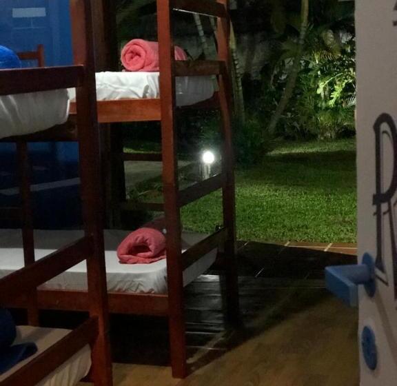 Hostel 4 Elementos 200 Metros Da Praia De Pernambuco E Do Mar Casado