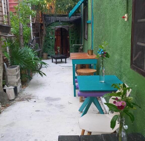 Пансион Apartment Close To The Town Utopia