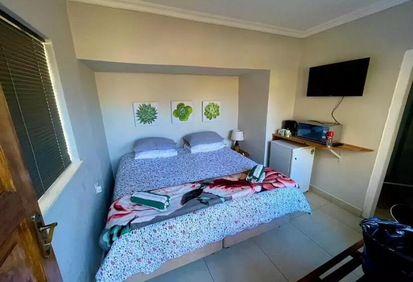 Majatalo Wamelia Guesthouse