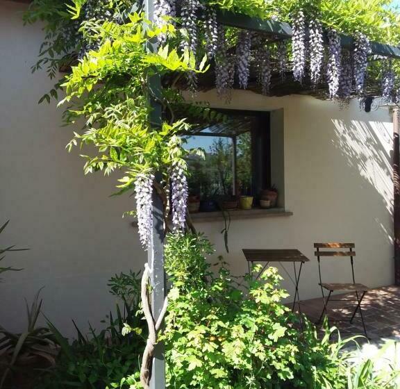 مبيت وإفطار I Tamerici