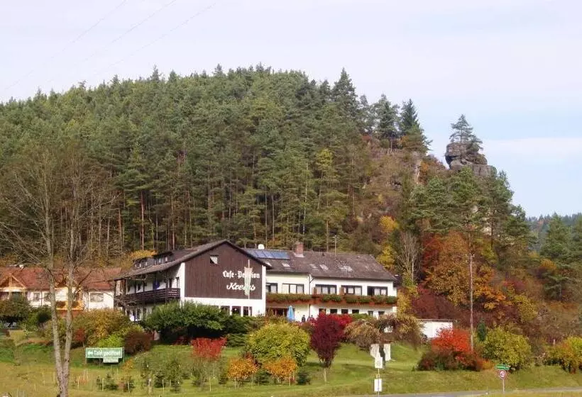 Hotelli Café Pension Krems