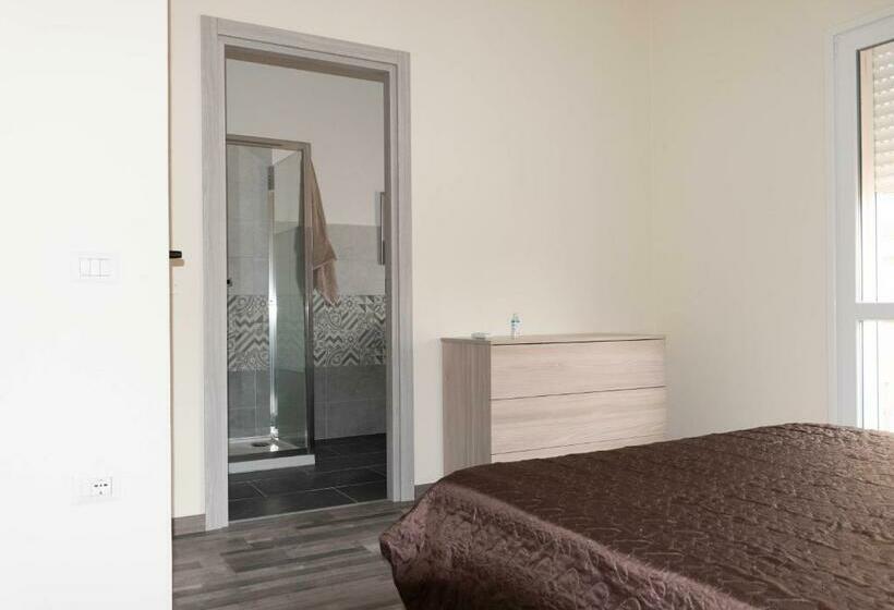 Пансион Ichnos House