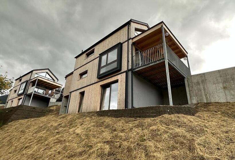 Motell Fairrooms   24h Self Check In