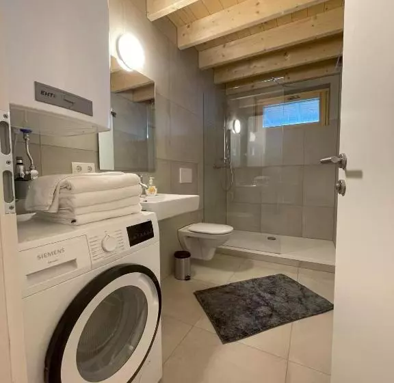 Motelli Fairrooms   24h Self Check In