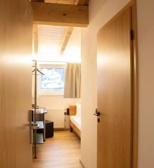 Motelli Fairrooms   24h Self Check In