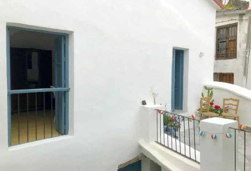 ペンション Casa 3 Guesthouse And Artist Residence