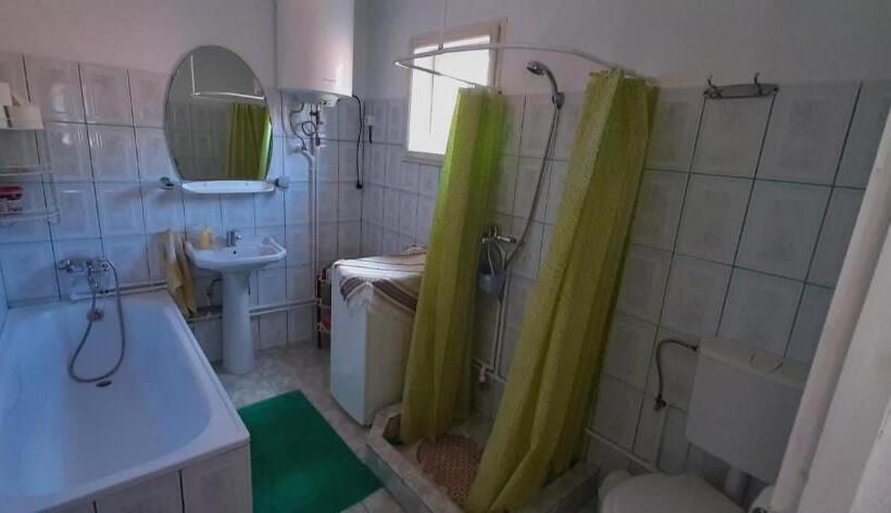 پانسیون Kerekes Vendégház