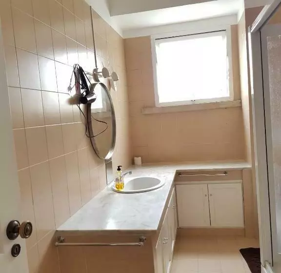 پانسیون Rose View Guest House