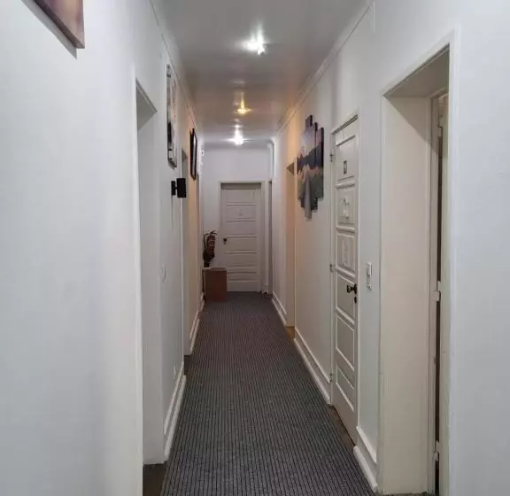 پانسیون Rose View Guest House