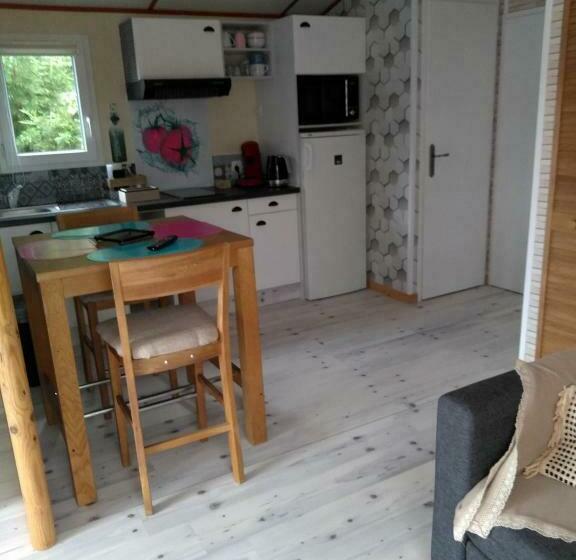 ベッドアンドブレックファースト Le Haut Village Chambre D Hôtes Mobi Loft Cosy Sauna ,douche ,chromothérapie