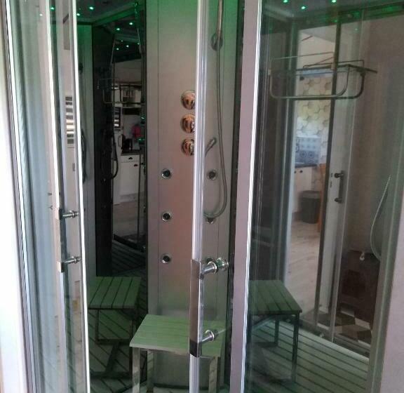 ベッドアンドブレックファースト Le Haut Village Chambre D Hôtes Mobi Loft Cosy Sauna ,douche ,chromothérapie