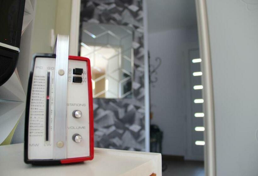 ベッドアンドブレックファースト Le Haut Village Chambre D Hôtes Mobi Loft Cosy Sauna ,douche ,chromothérapie