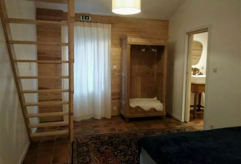 ベッドアンドブレックファースト L App Art Des Ateliers Gerny