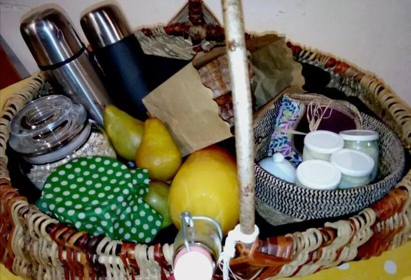 ベッドアンドブレックファースト L App Art Des Ateliers Gerny