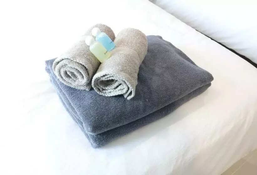ホテル Na Phupha Apartment