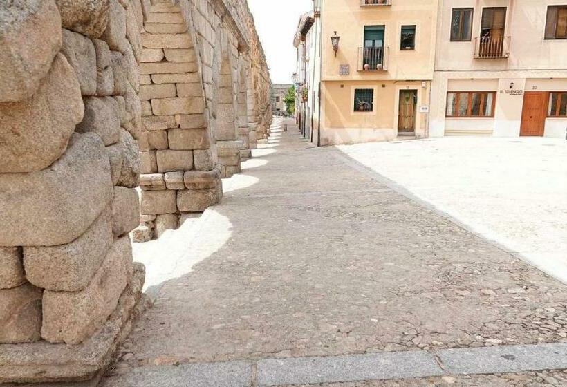 بنسيون El Silencio Boutique Room