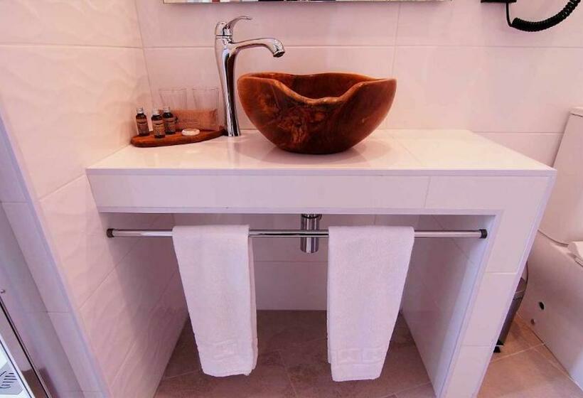 بنسيون El Silencio Boutique Room