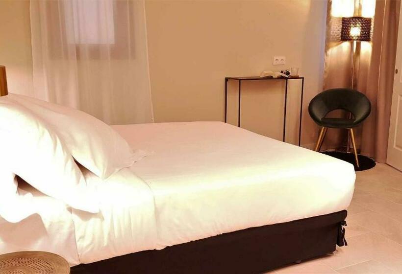 بنسيون El Silencio Boutique Room