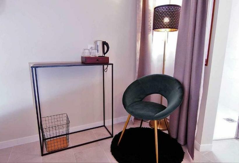 بنسيون El Silencio Boutique Room