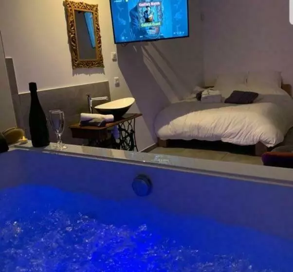 ペンション Elle & Lui En Jacuzzi