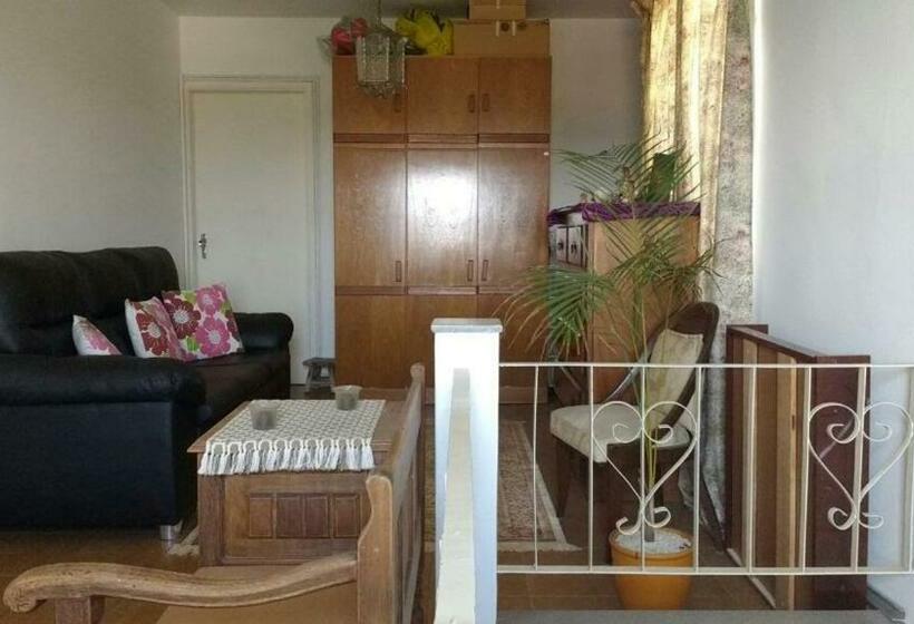 پانسیون Flat Tacaunas