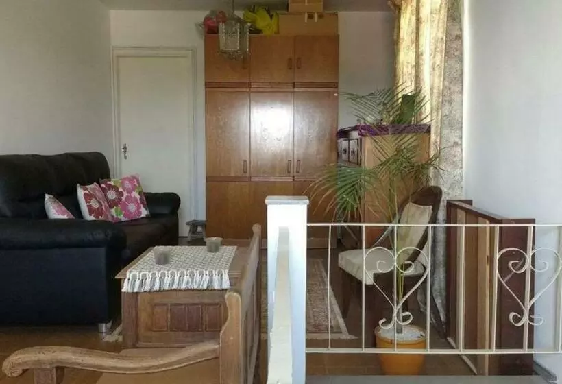 پانسیون Flat Tacaunas