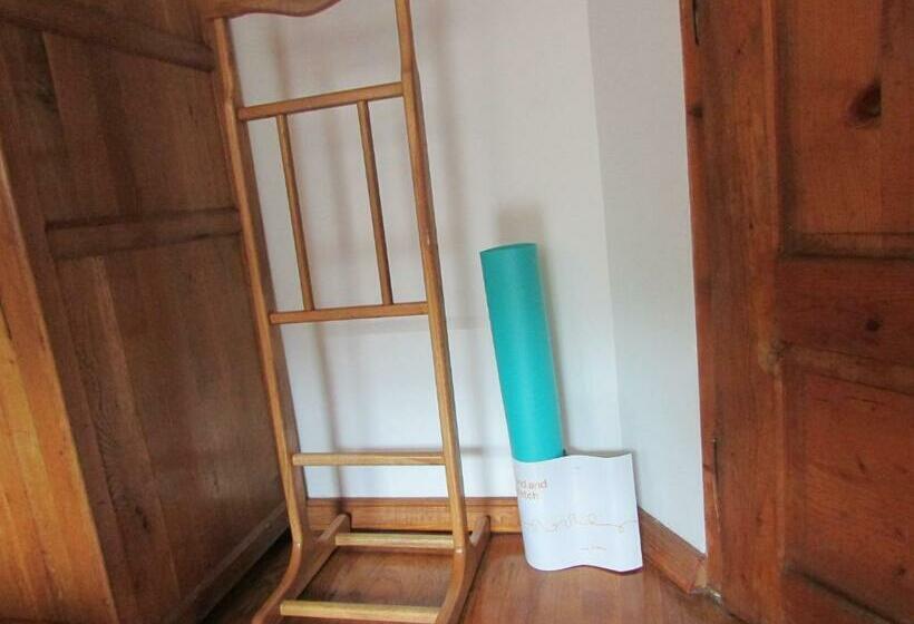 ペンション Home With The Veranda Free Parking