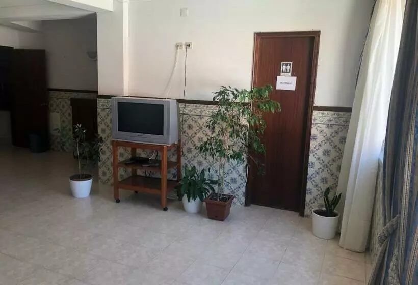 Retkeilymaja Residencial Casa Velha