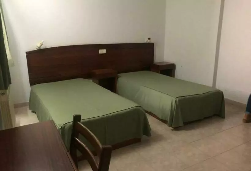 Retkeilymaja Residencial Casa Velha
