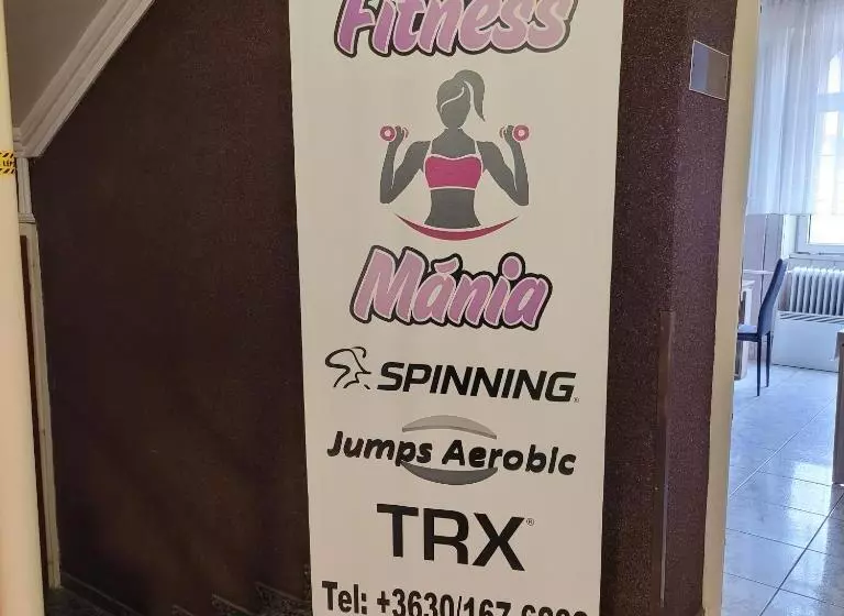 Aamiaismajoitus (B&B) Komplex  Rendezvénytermek Panzió Apartman Irodák