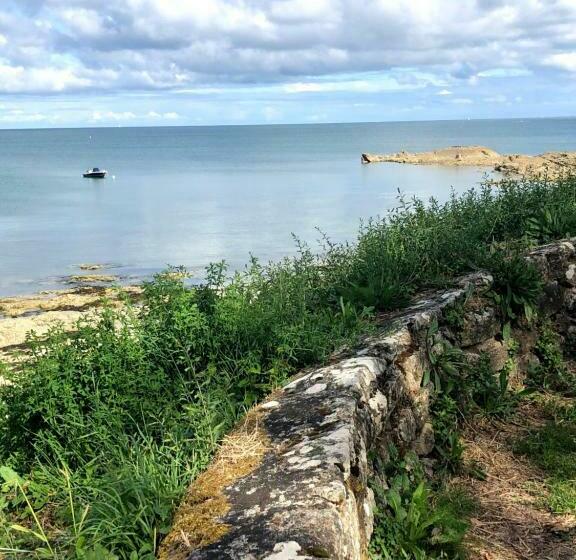 ベッドアンドブレックファースト O Bord De La Mer