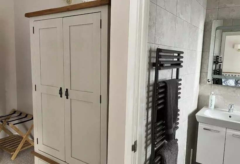 Aamiaismajoitus (B&B) Sixteen B