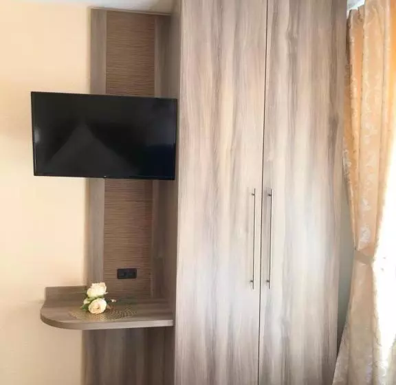 ホテル Pension Goldenes Vogtland