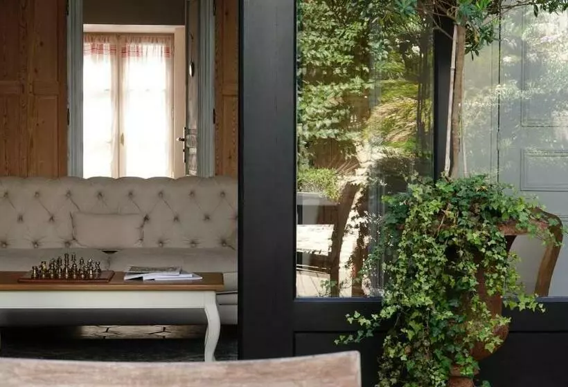 ペンション La Martinoise Patio