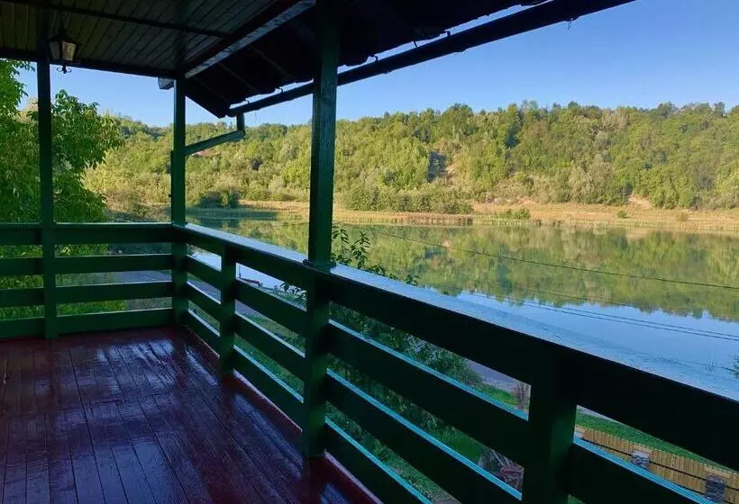 ペンション Lake View