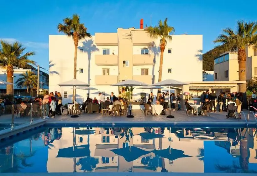 Apartamentos Ses Veles