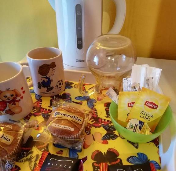 تختخواب و صبحانه Holland International Rooms