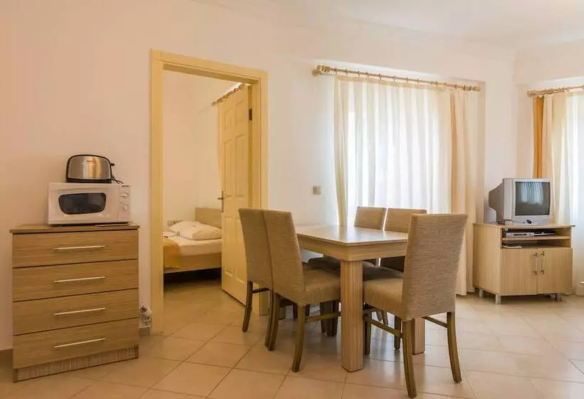 فندق Apollonium Spa & Beach Resort