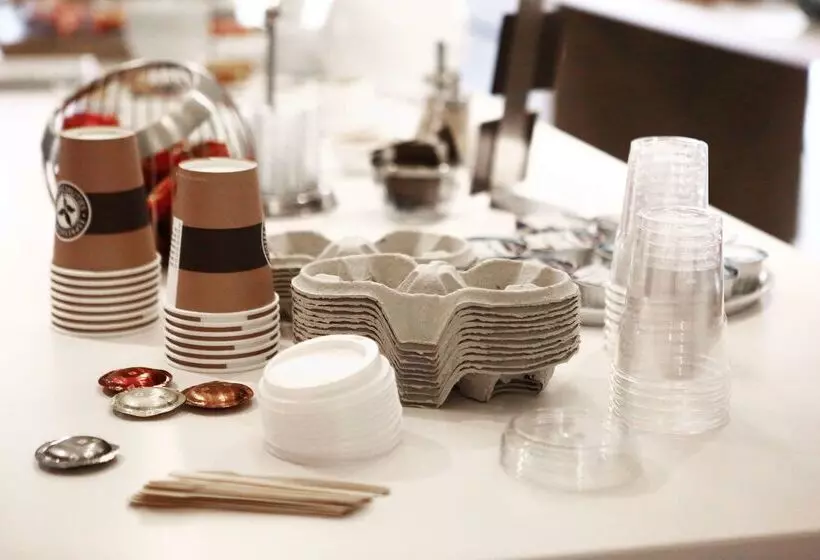 هتل Best Western Plus Hôtel La Joliette