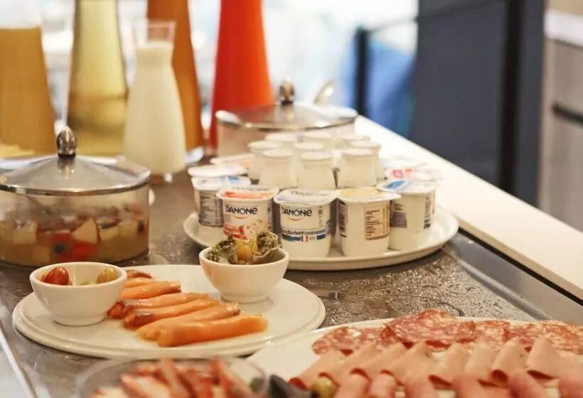 هتل Best Western Plus Hôtel La Joliette